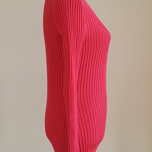 Sweater - Picture 2 of 4